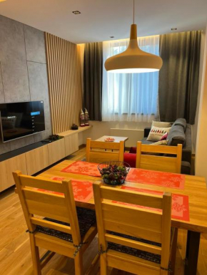Apartman 502 i Apartman 503